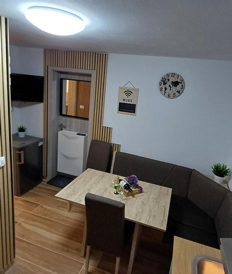 Apartmaji Stars Mavcice Kültér fotó